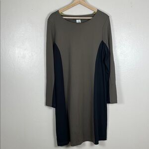 Sahalie Long Sleeve Dress in Black and Green. Size 1X